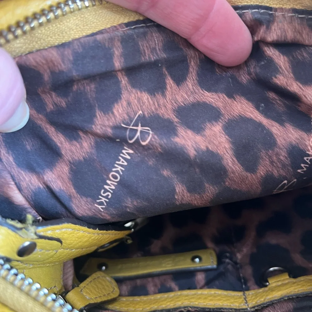 B Makowsky gold/yellow purse. - Picture 7 of 7